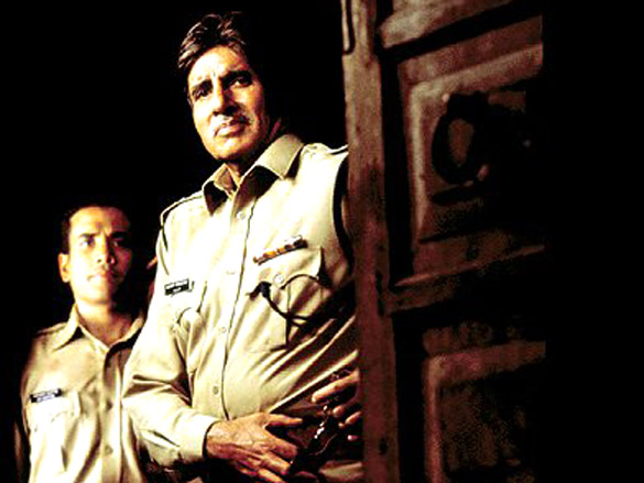 khakee movie still 60