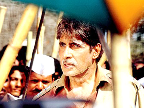 khakee movie still 43