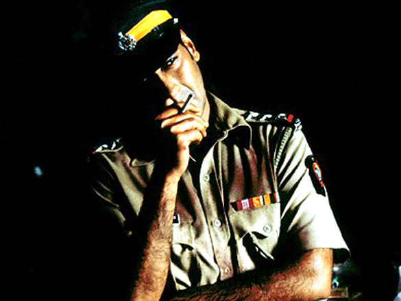 khakee movie still 21