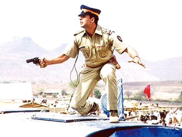 khakee movie still 34