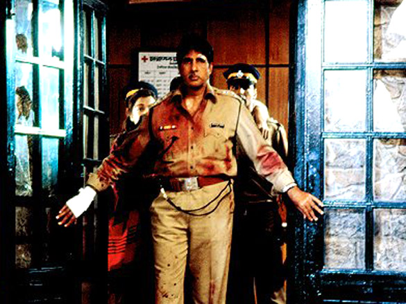 khakee movie still 54