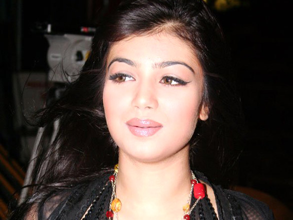ayesha takia 4