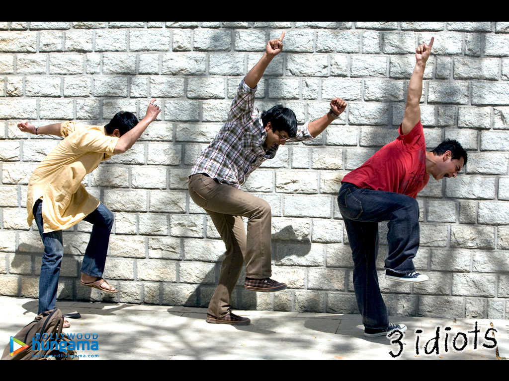 Sharman Joshi,R Madhavan,Aamir Khan Sharman Joshi,R Madhavan,Aamir Khan