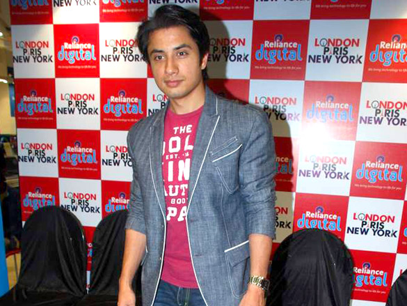 press meet of london paris new york 12