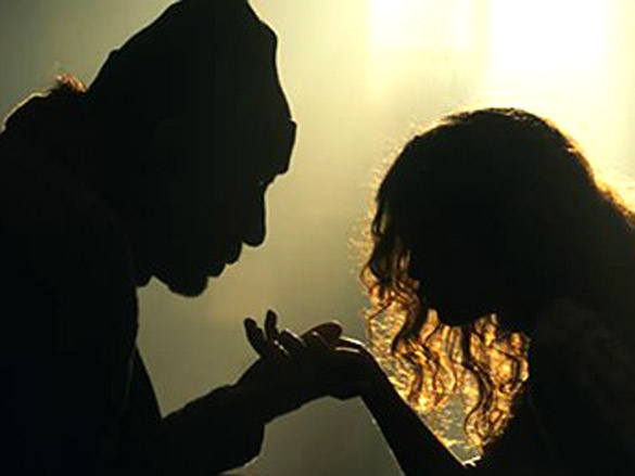 black movie still 4