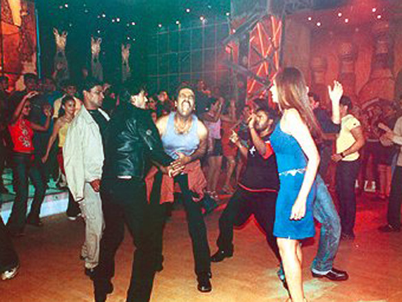 aetbaar movie still 45