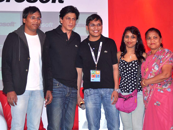 shahrukh khan at microsoft don 2 event 4