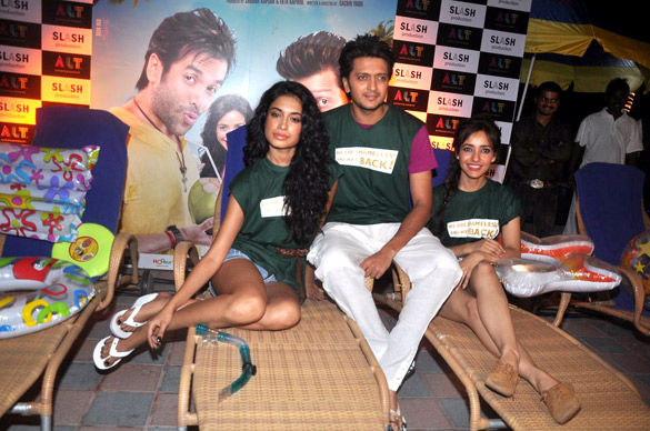 pool party with starcast of kyaa super kool hain hum 3