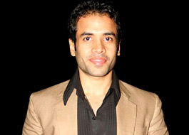 Tusshar to do a John Abraham in KSKHH