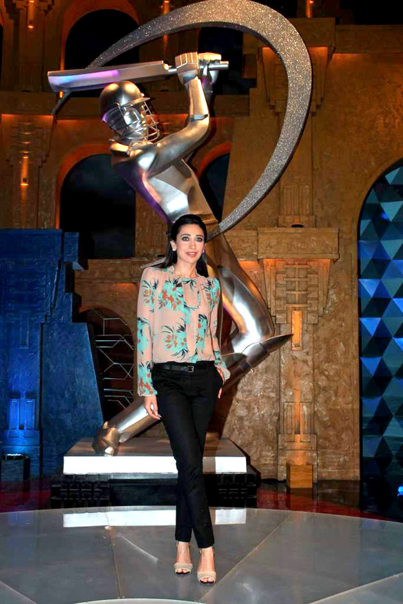 karisma kapoor on the sets of sony max 5