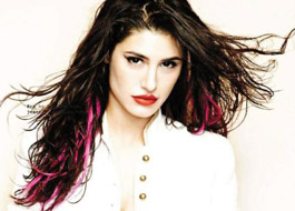 Nargis Fakhri out of Khiladi 786 Nargis Fakhri out of Khiladi 786
