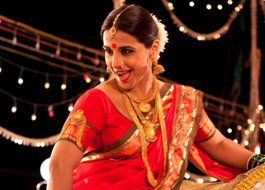 Vidya to perform on stage with lavani dancers