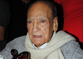 A K Hangal returns to acting