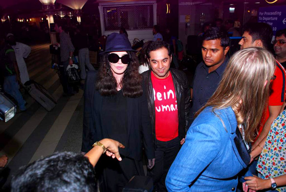 isabelle adjani prem r soni arrive from paris 8