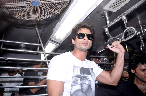 shahid priyanka board train from marine lines station 3