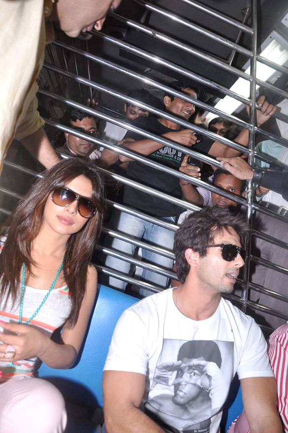 shahid priyanka board train from marine lines station 6