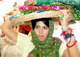 Ekta visits Ajmer Sharif to pray for success of KSKHH