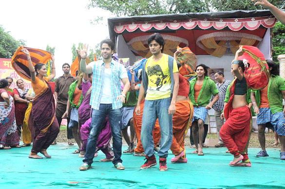 riteish tusshar on the sets of pavitra rishta 13