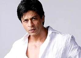 SRK pays Rs.100 as fine for smoking in public