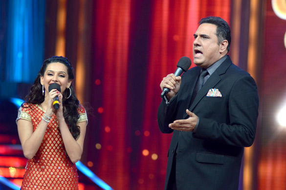 farah khan boman irani on the sets of jhalak dikhhla jaa 12