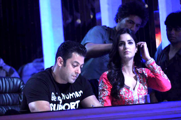 salman katrina on the sets of jhalak dikhhla jaa 5 19