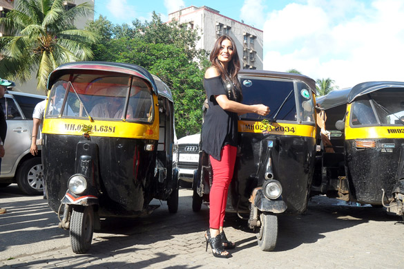 bipasha basu promotes raaz 3 6