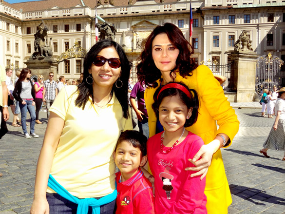 ishkq in paris 54