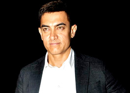 Aamir receives award from National Commission for Scheduled Castes Aamir receives award from National Commission for Scheduled Castes