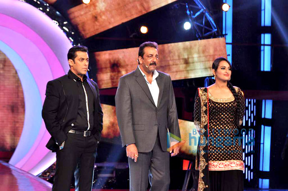 ajay sanjay salman and sonakshi on the sets of bigg boss 6 7