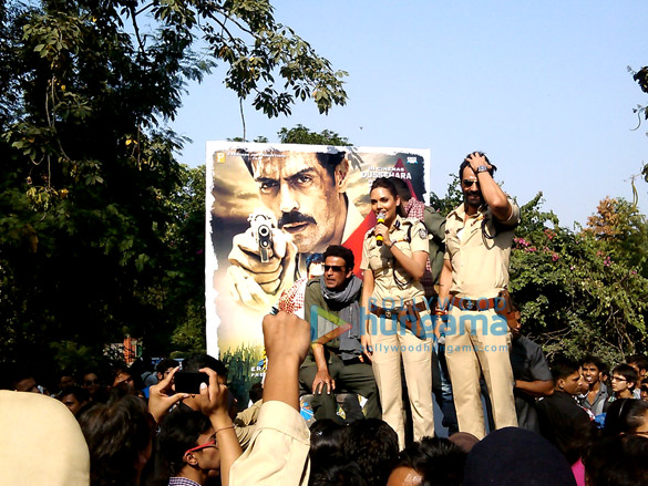 promotions of chakravyuh in delhi at hindu college 7