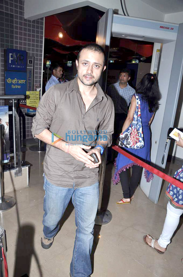 premiere of luv shuv tey chicken khurana 14