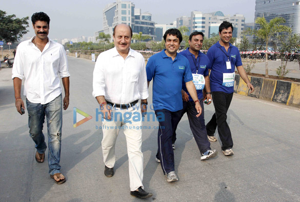 celebs support max bupas india walks for health 3