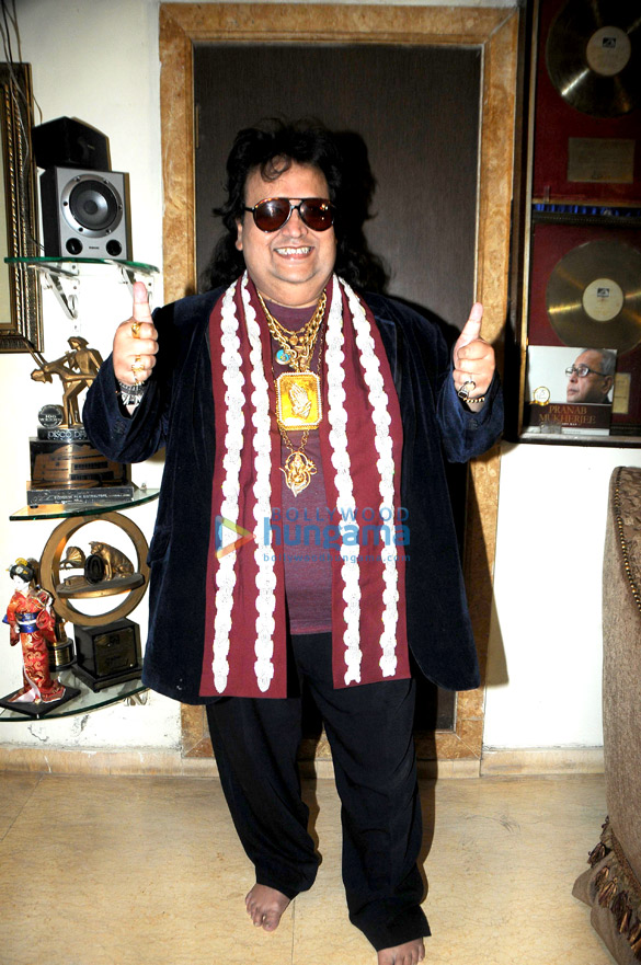 producer dhumketu punatars birthday bash 10