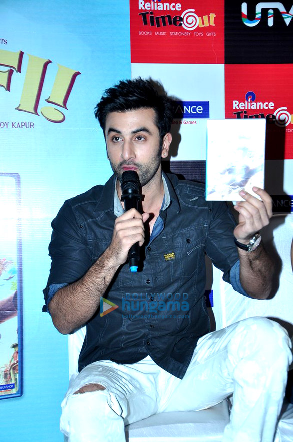 dvd launch of barfi 8