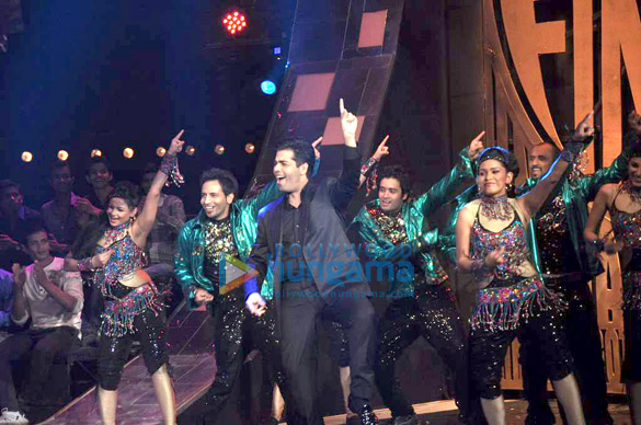 shahrukh katrina anushka on indias got talent grand finale 10