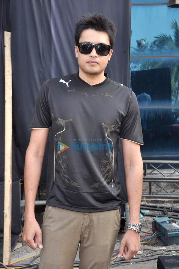 starcast of le gaya saddam at godrej eon tour de india race 10