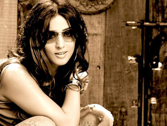 mahie gill 13