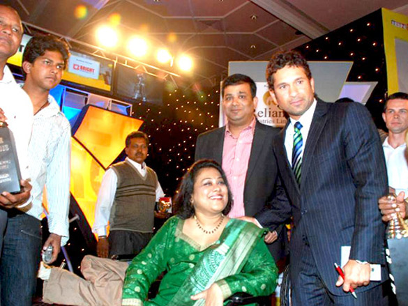 aamir at cnn ibn heroes event 10