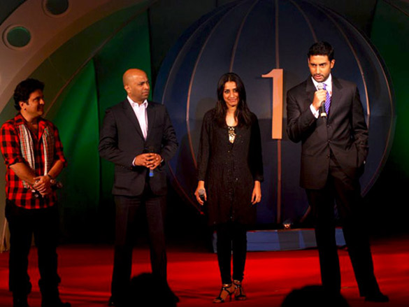 abhishek bachchan at national bingo night media meet 3