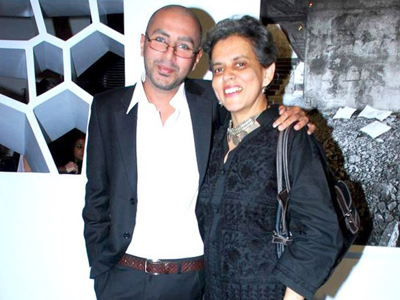 carol gracias at mattheiu foss art gallery showcase 7