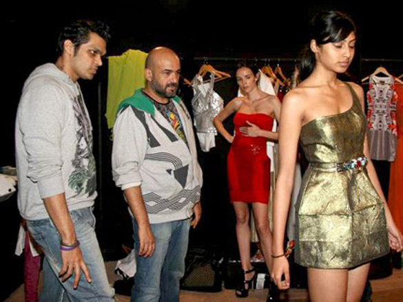 designer swapnil shinde lakme fashion week fittings 5