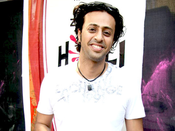 dia and arshad promote hum tum aur ghost at zooms holi party 7