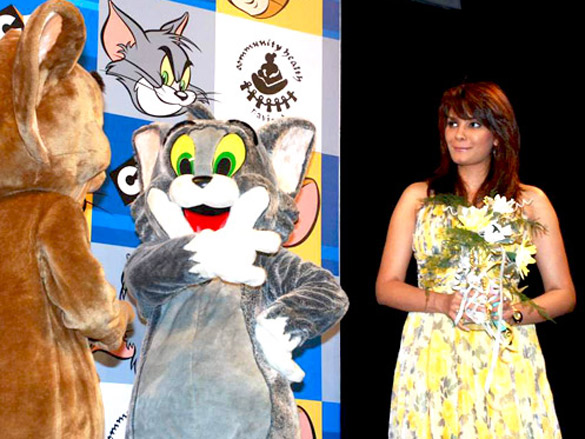 diana hayden at tom n jerrys birthday 7