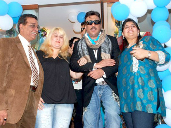 jackie shroff inaugurates geetus store 5