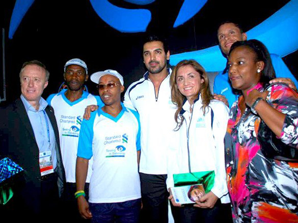 john abraham promotes mumbai marathon 2010 8