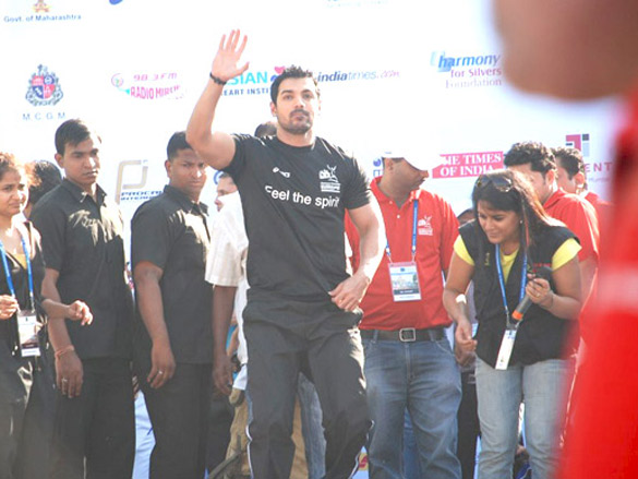 john akshay vidya genelia and ritesh at scmm marathon 2