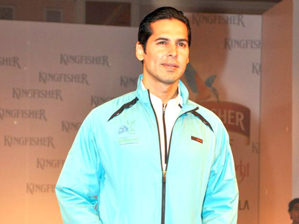 john dino and rahul bose walk at kingfisher fashion night 7