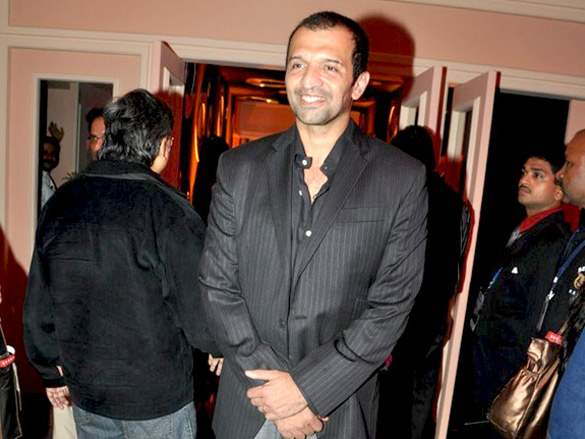 john dino and rahul bose walk at kingfisher fashion night 25