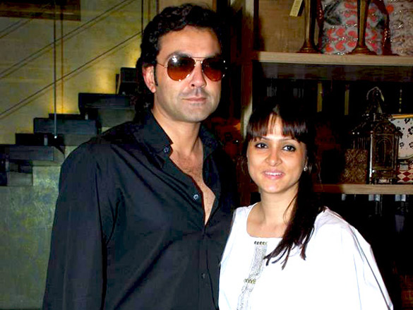 lara twinkle sophie malaika and bobby deol at araish event 7