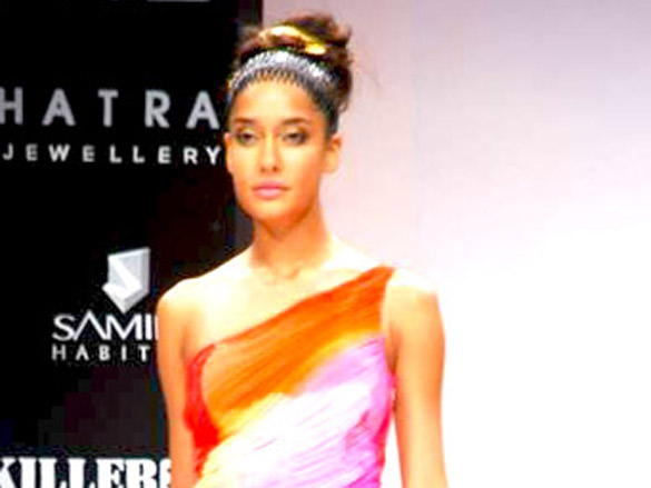 models walk the ramp at satya pauls show at lakme fashion week 2010 8